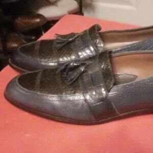 Stacy Adams Snakeskin Tassle Loafers